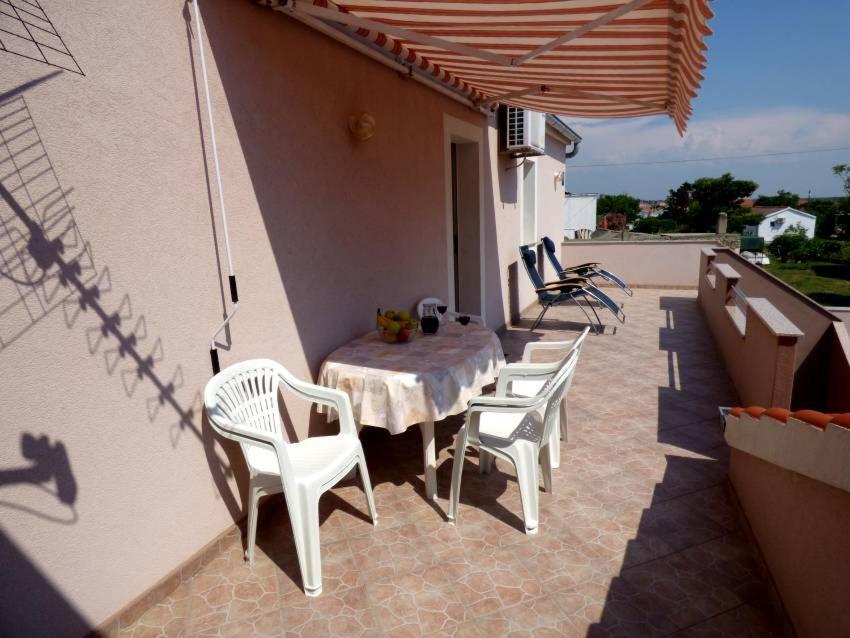 Apartments Branko Nin Exterior foto